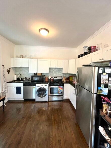 Building Photo - 2905 N Mildred Ave