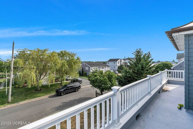 Building Photo - 3 Monmouth Pl