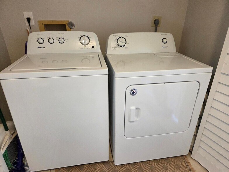 Building Photo - 6367 Riverwalk Ln