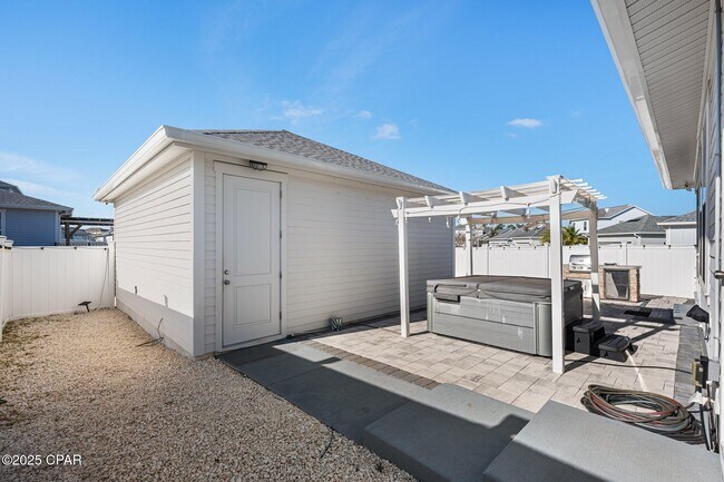 Building Photo - 1301 Savory Ct