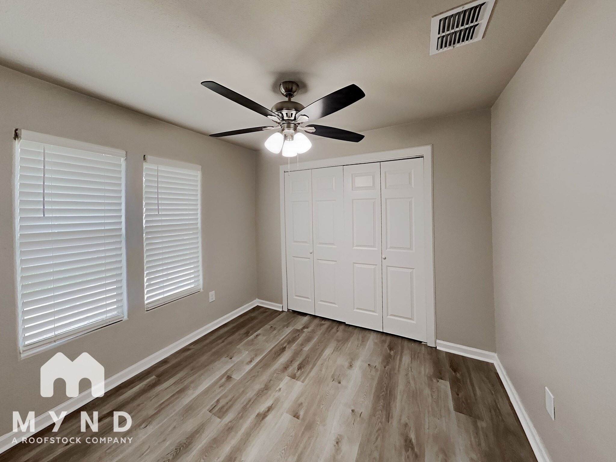 Building Photo - 235 E Lambert St