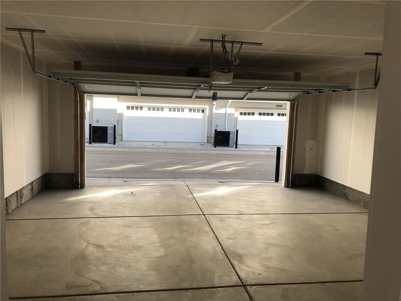 Building Photo - 3841 Mossmorran Ln
