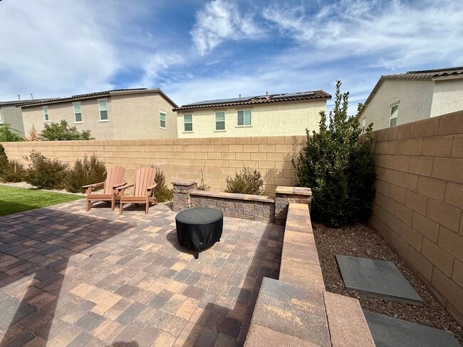 Building Photo - COMING SOON! Single-Story Gem in Gated Community with Stunning Backyard w/ Firepit