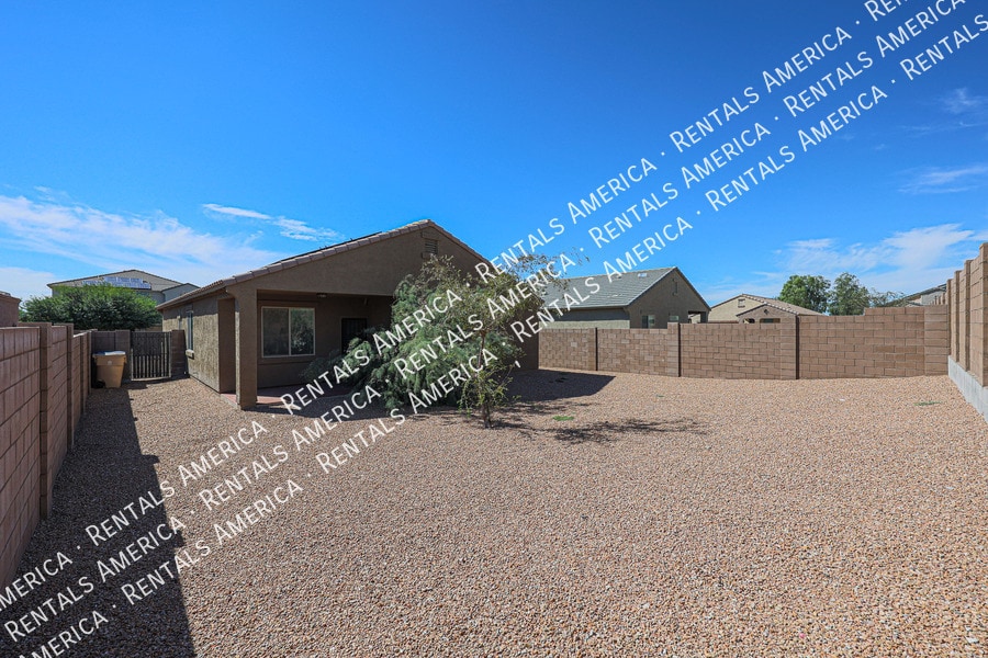 Building Photo - 23852 W Wier Ave