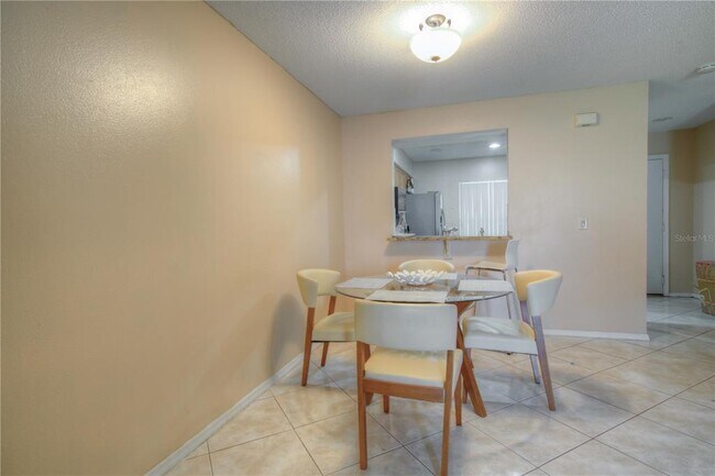 Building Photo - 13313 Fairway Glen Dr