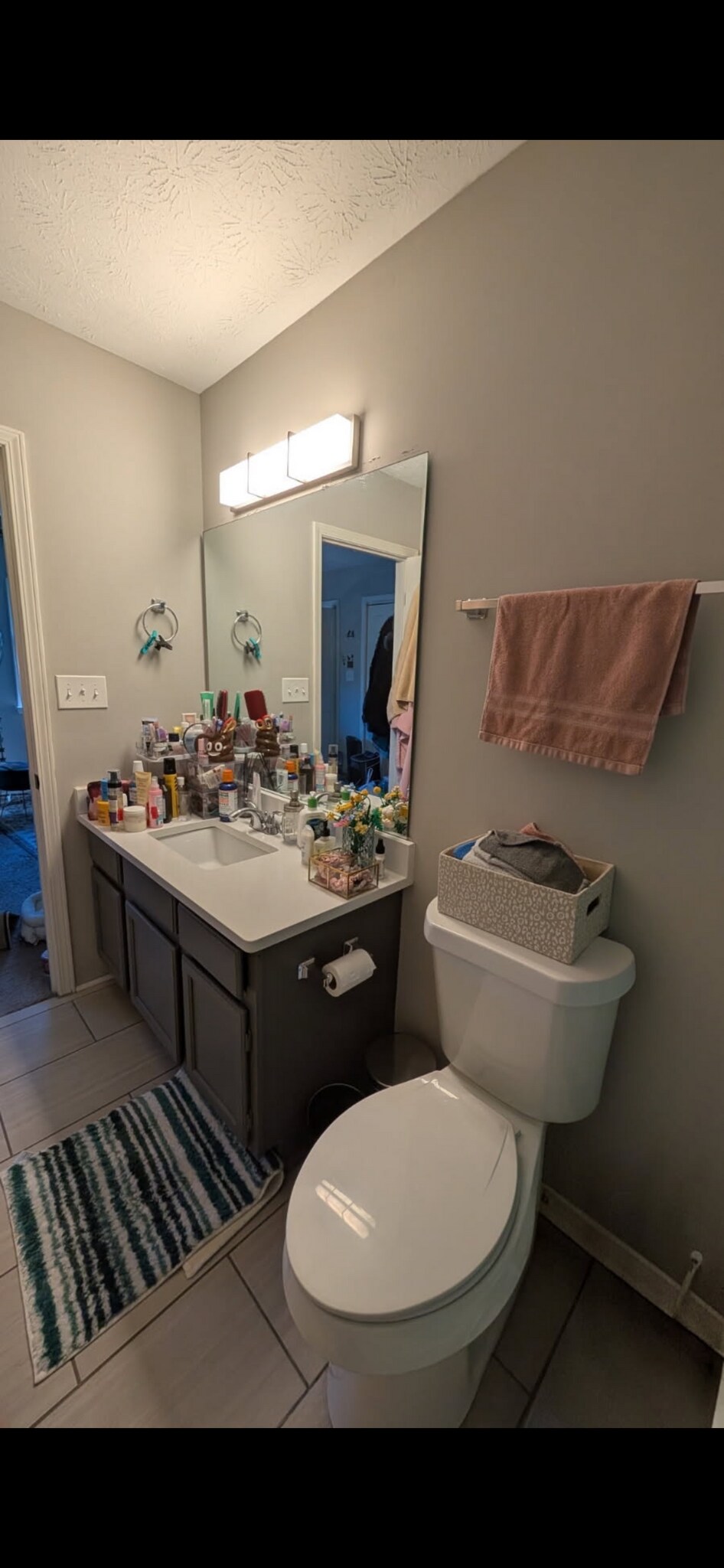 Building Photo - 579 Wedgewood Dr