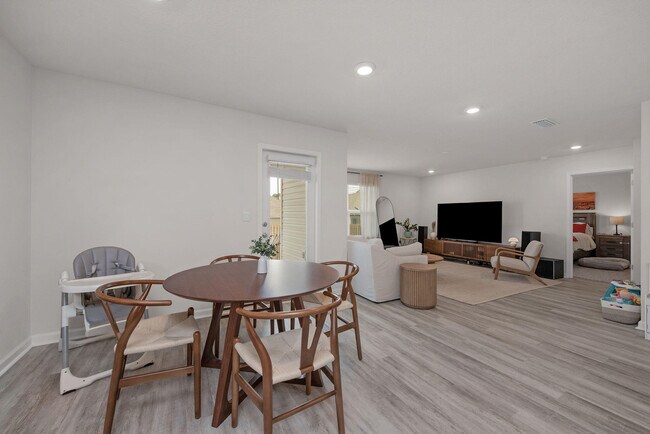 Building Photo - 5787 Belmont Stakes Rd