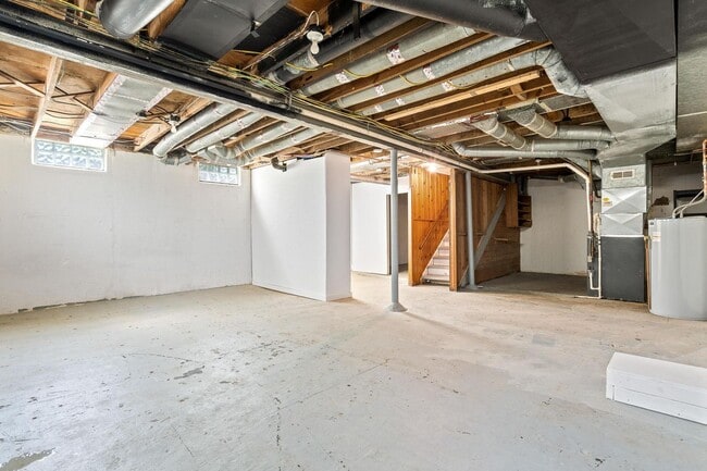 Building Photo - 110 S Bromfield Rd
