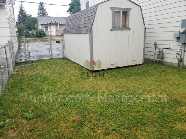 Building Photo - 2130 Mount Ave