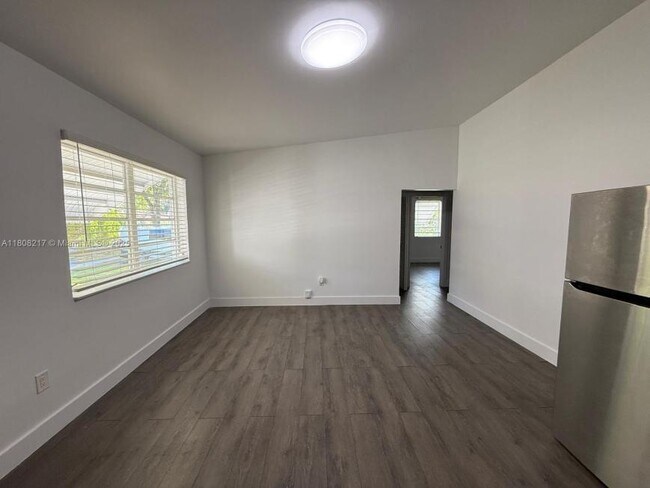Building Photo - 2 bedroom in North Miami FL 33161