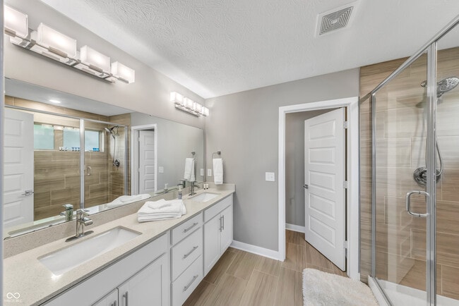 Building Photo - 8244 Bostic Dr