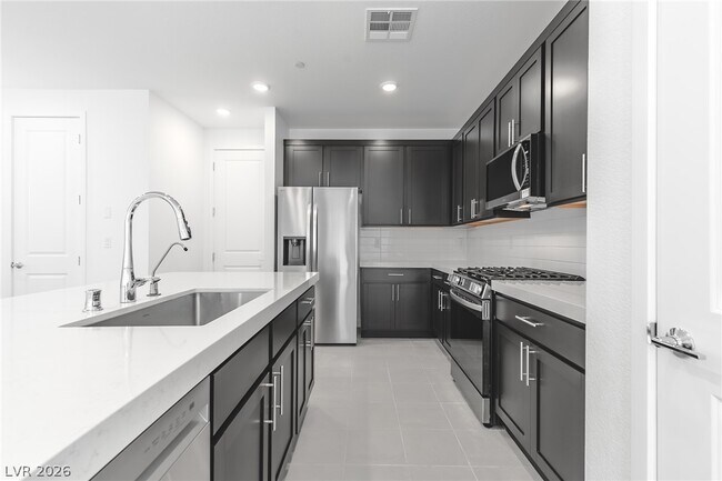 Building Photo - 870 Dunkirk River Ct