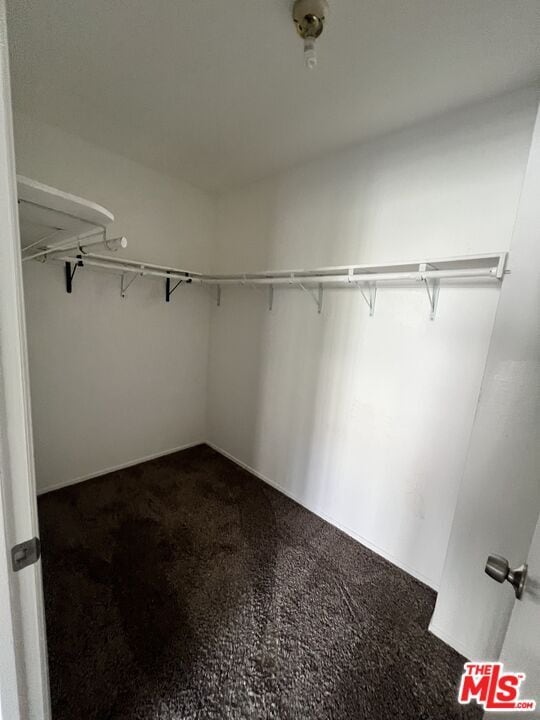 Building Photo - 661 Woodcrest Dr