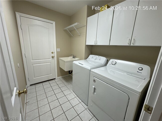 Building Photo - 7442 Kings Wharf Ln