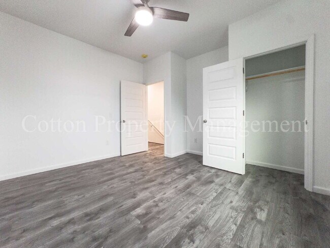 Building Photo - 2709 Worth Dr
