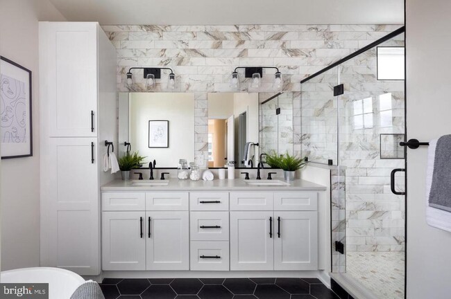 Building Photo - 3401 Hamilton St