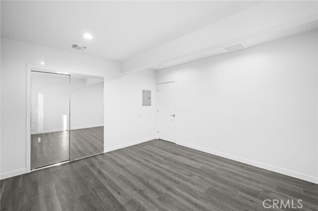 Building Photo - 915 Cornell Dr