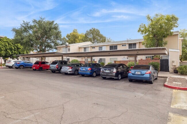 Building Photo - 2BR/1BA Townhome, Broadway & Alma School