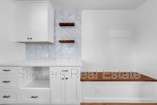 Building Photo - 21747 Orange Ave