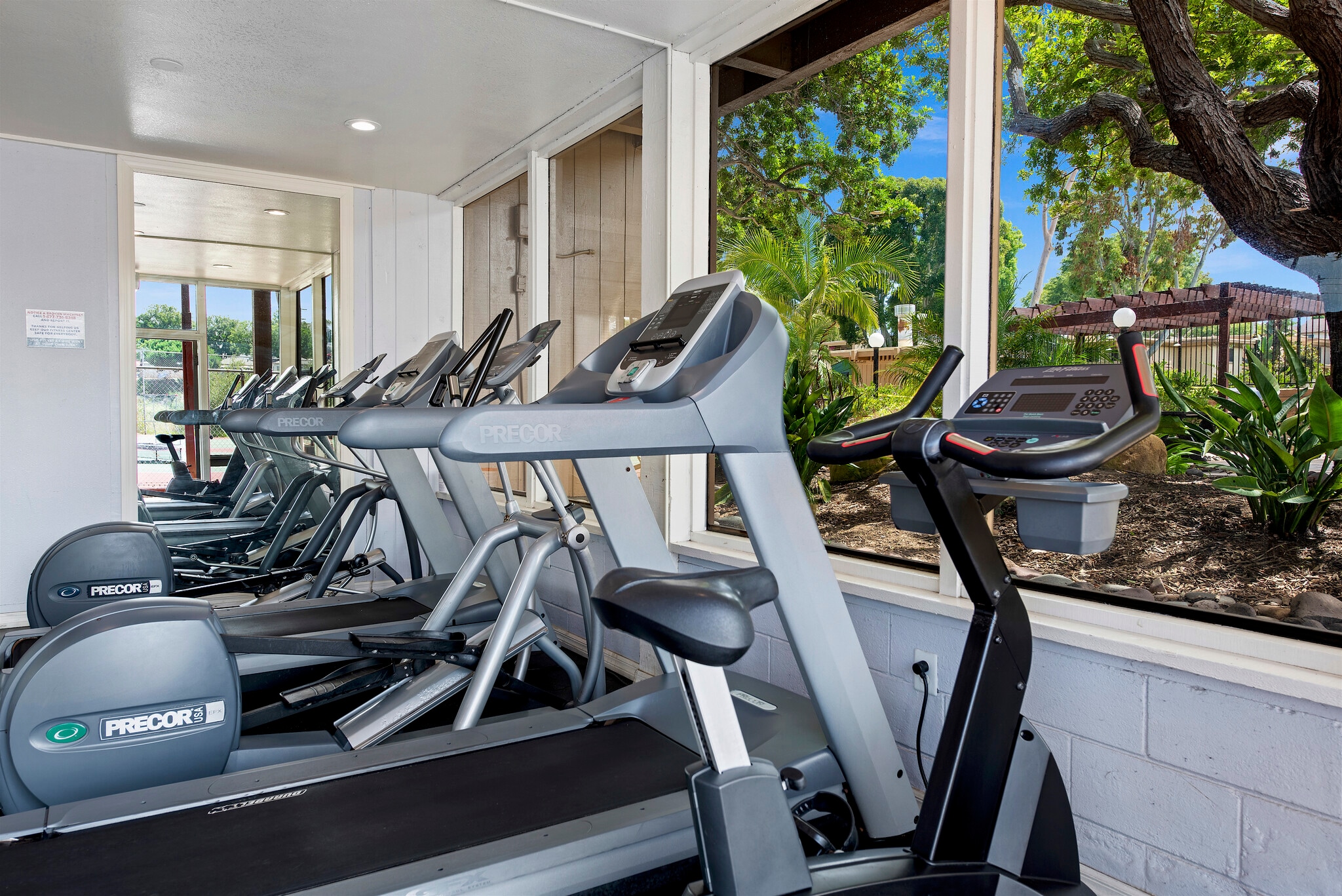 Building Photo - 2640 Worden St.