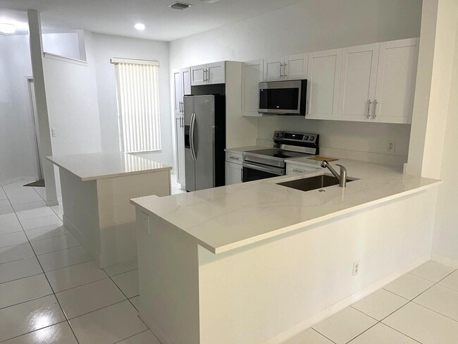 Building Photo - 3166 Via Poinciana