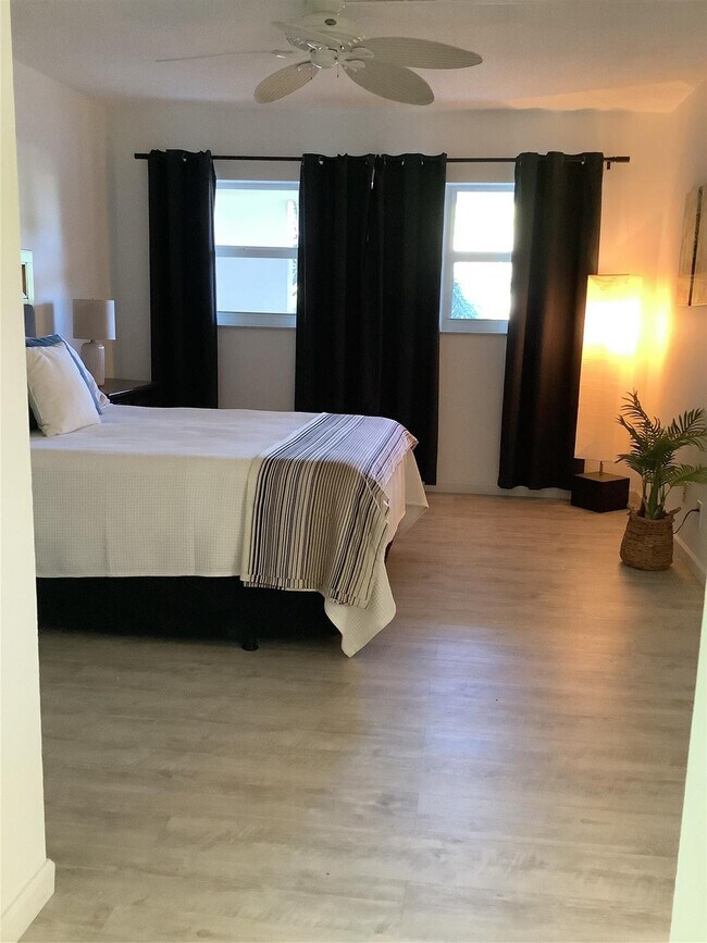 Building Photo - 2671 S Course Dr