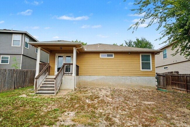 Building Photo - Move-in Ready 3-Bedroom Home Near Lackland AFB - Realtor Commission: $500