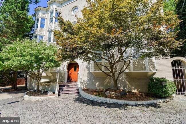 Primary Photo - 5305 Dana Pl NW