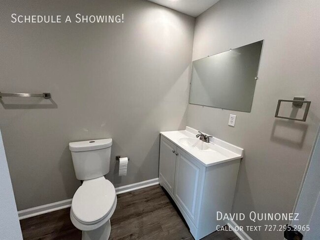 Building Photo - 5715 Heather View Ln