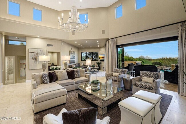 Building Photo - Beautiful custom home with backyard Oasis!