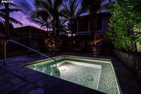 Building Photo - 30 E Lipoa St