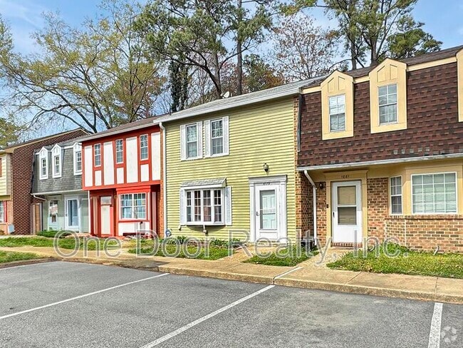 Building Photo - 1079 Old Denbigh Blvd