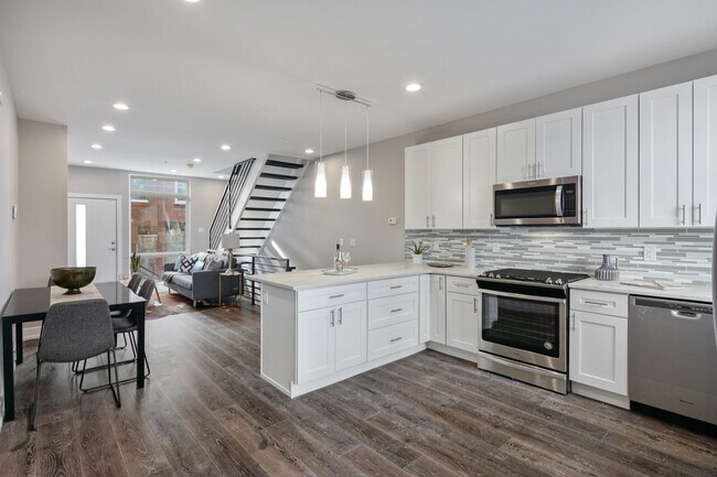 Building Photo - Brand New Luxury Apartment Brewerytown