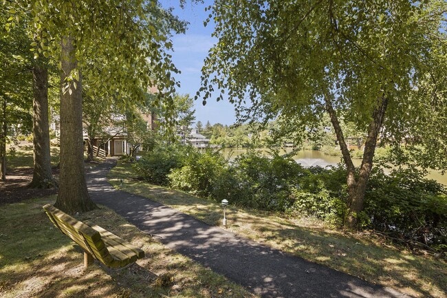 Building Photo - 3151 Covewood Ct