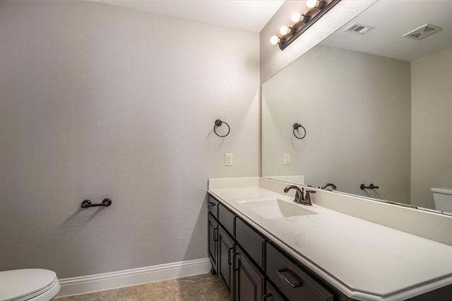 Building Photo - 9420 Deerhurst Pl