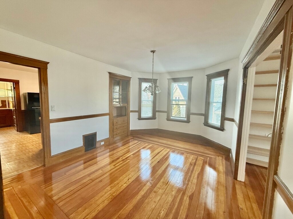 Building Photo - 29 Hollis St