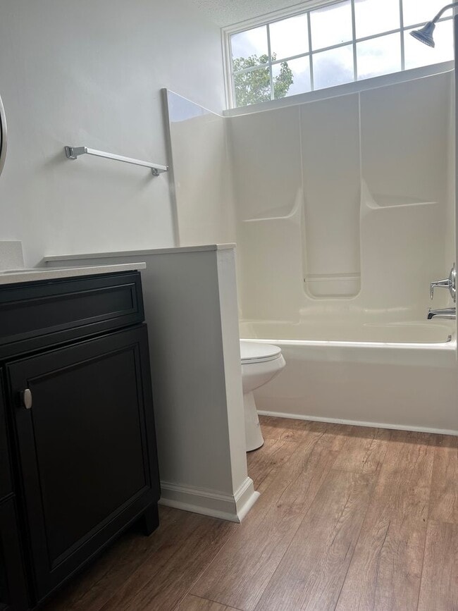 Building Photo - Remodeled 3 Bedroom Condo In a Prime Location!!!  ~ Annual Rental ~