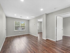 Building Photo - 3025 Prospect St