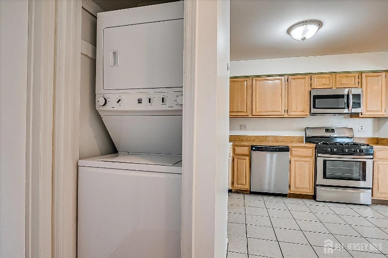 Building Photo - 3004 Jesse Way