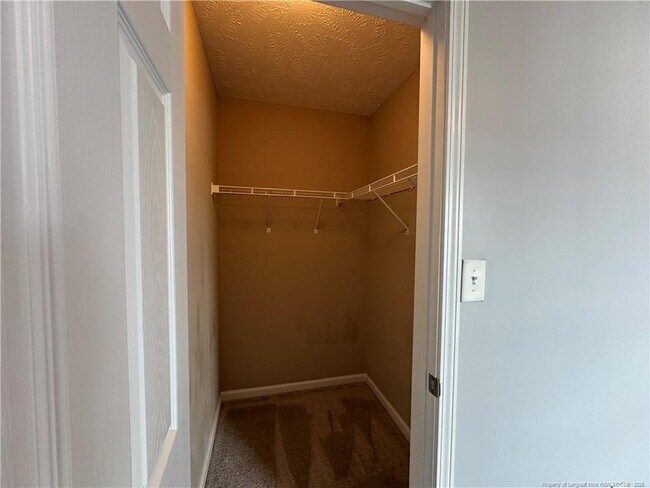 Building Photo - 2120 St Nicholas Dr