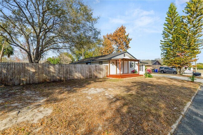 Building Photo - 1250 Mitchell St