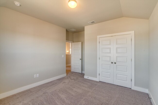 Building Photo - 9824 Eloquence Dr
