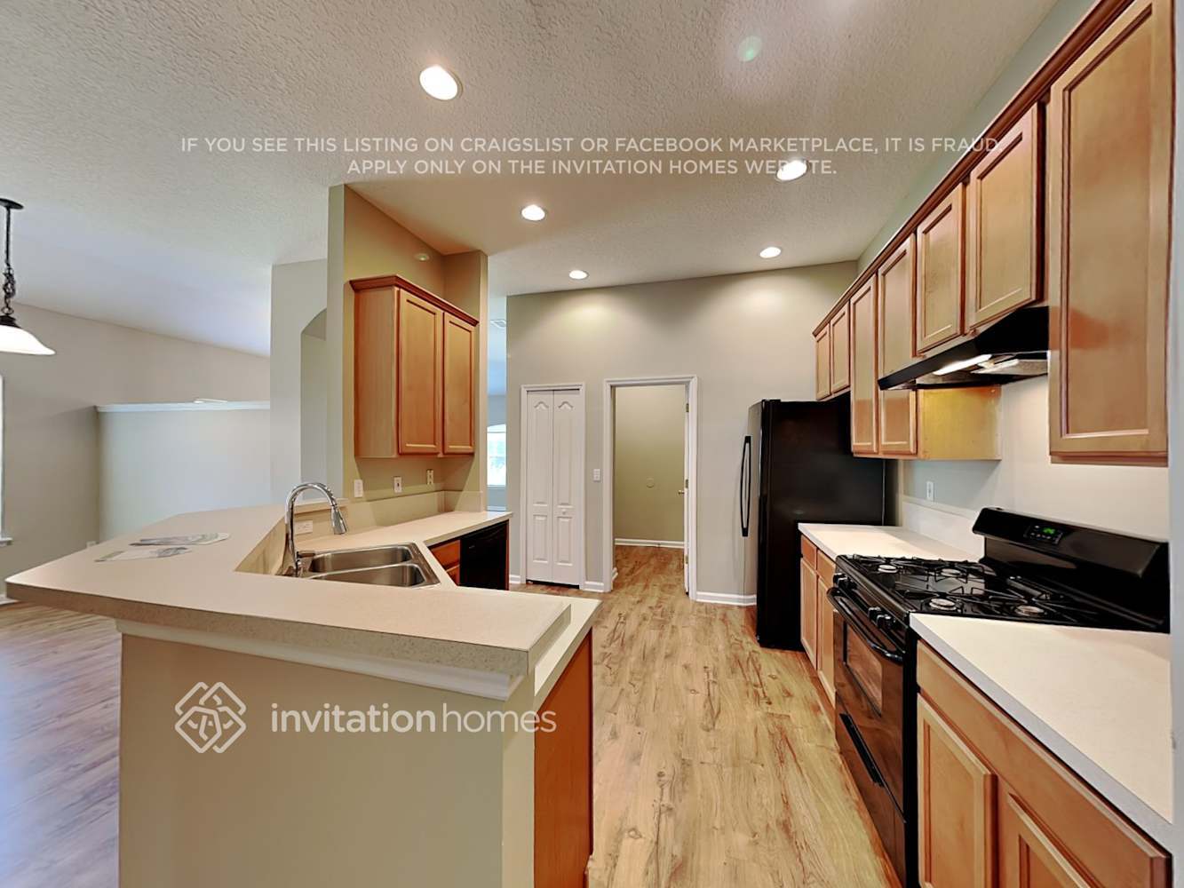 Building Photo - 6245 Apopka Ct