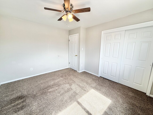 Building Photo - $500 off your 2nd month's rent!