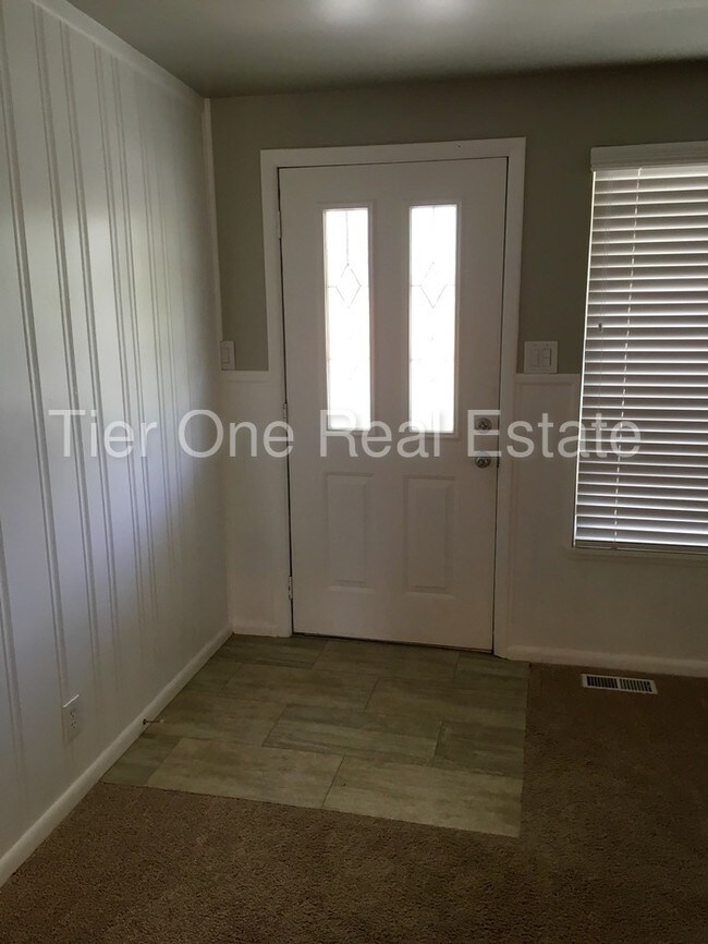 Building Photo - 7405 S 2200 E