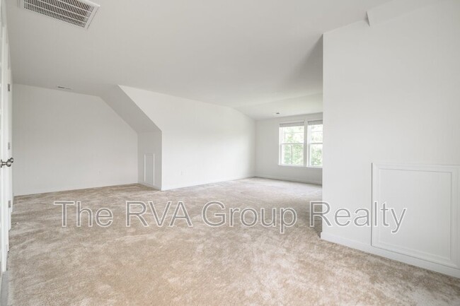 Building Photo - 18352 Palisades Ct