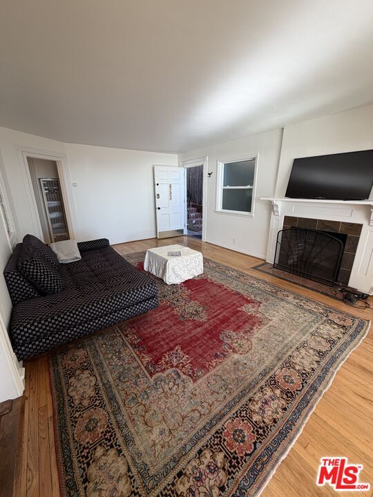 Building Photo - 653 Ramona Ave