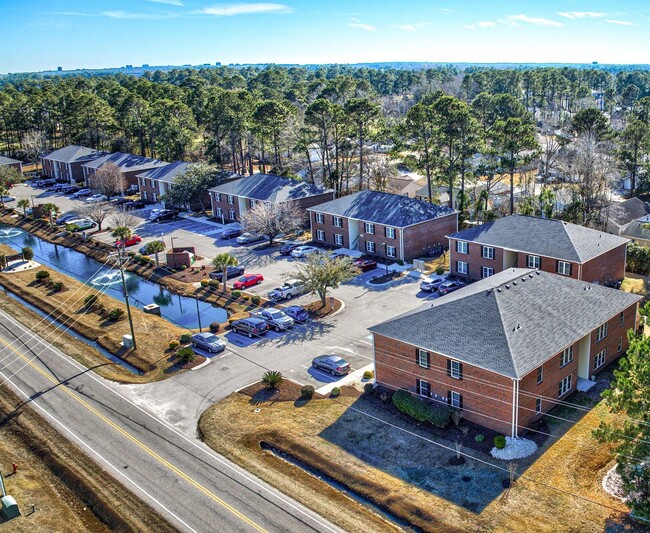 Building Photo - Two bedroom 2 bath apartment available