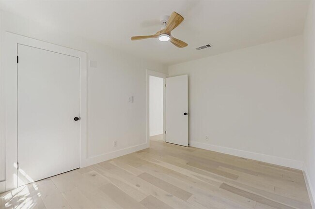 Building Photo - 2014 Hardy Cir