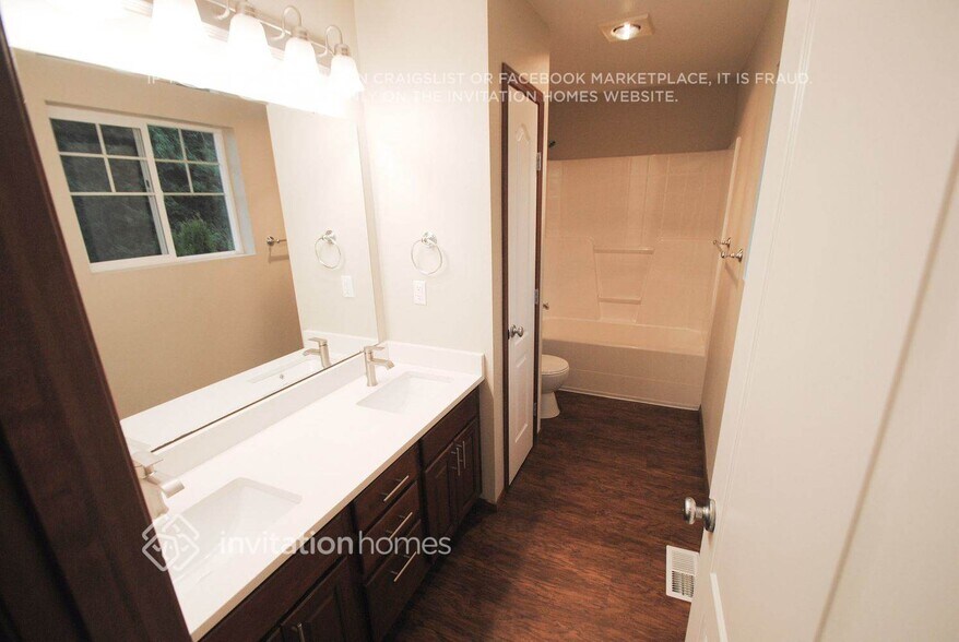 Building Photo - 10019 3rd St NE